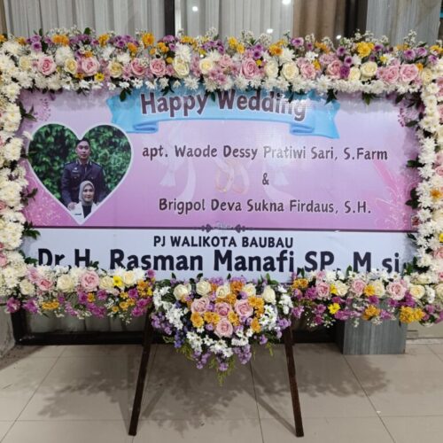 Karangan Bunga Pernikahan pahandut King Florist pahandut – Sentuhan Elegan untuk Momen Sakra